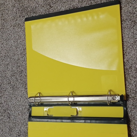 Binder - Picture 2 of 3